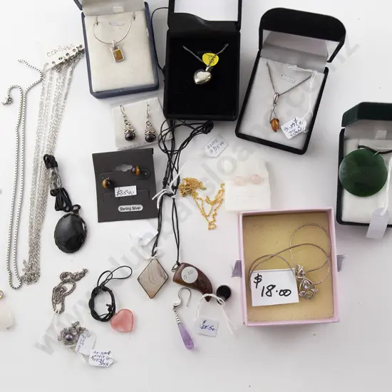 Assorted Silver Mounted and other Jewellery
