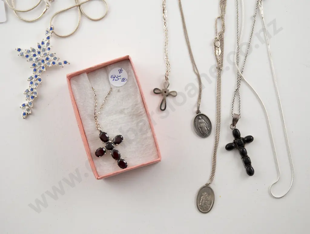 Silver Religious Jewellery Image 1++