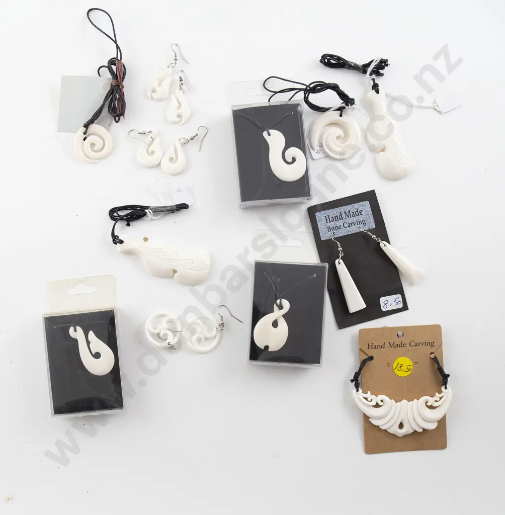 NZ Carved Bone Jewellery Image 1++