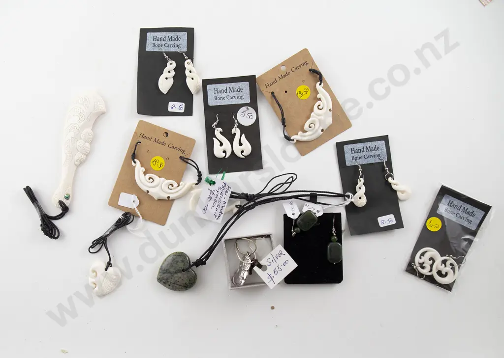NZ Carved Bone Jewellery Image 1++