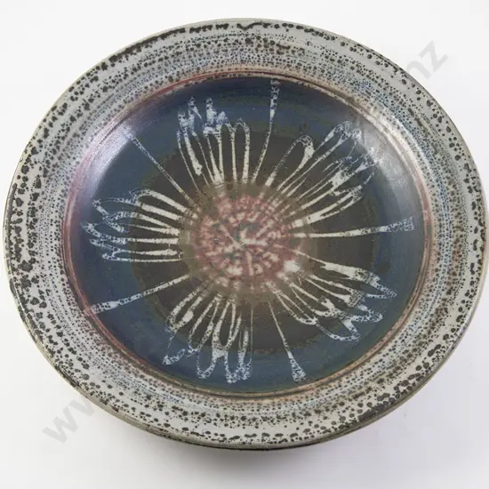 Mirek Smisek Large Charger