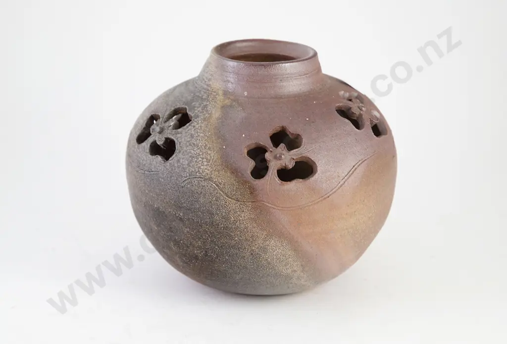 Estelle Martin Circular Vase Image 1++