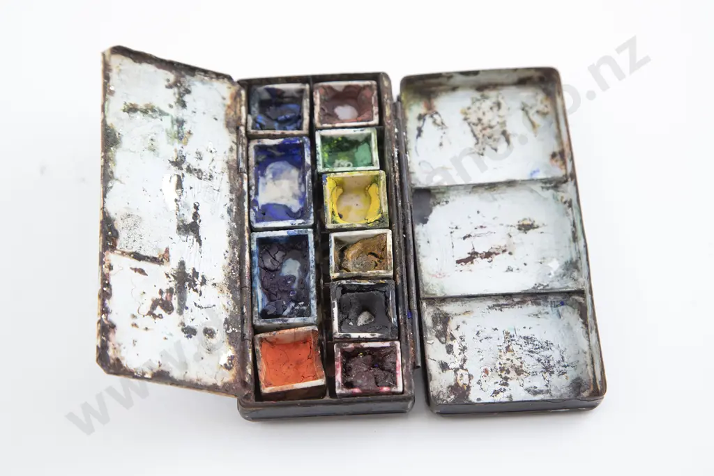 Attributed John Gully Black paint tin/box Image 1++