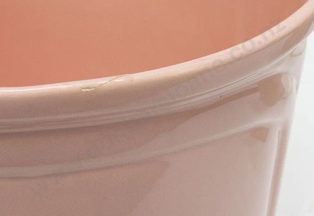 Planter and Lamp (both a/f) Image 1++