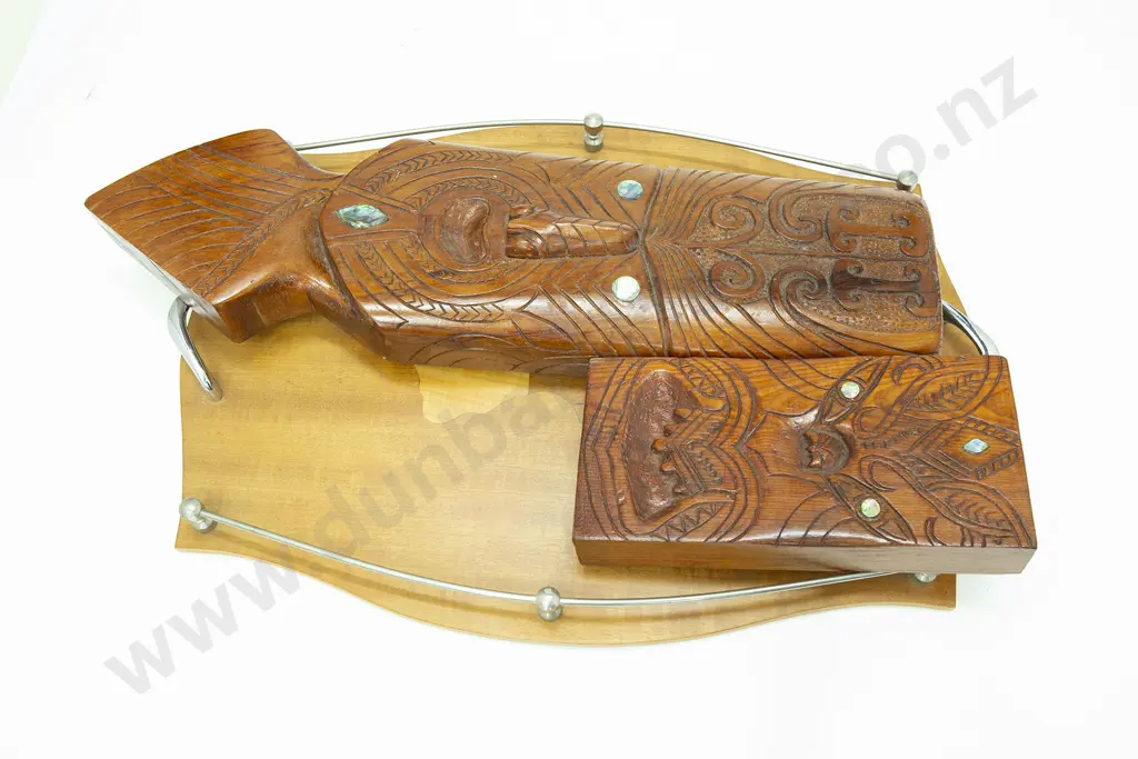 Two Modern Maori Carvings and Australian Souvenir Tray Image 1++
