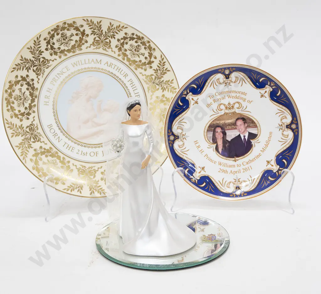 Two Royal Commemorative Plates and Royal Wedding Model Image 1++