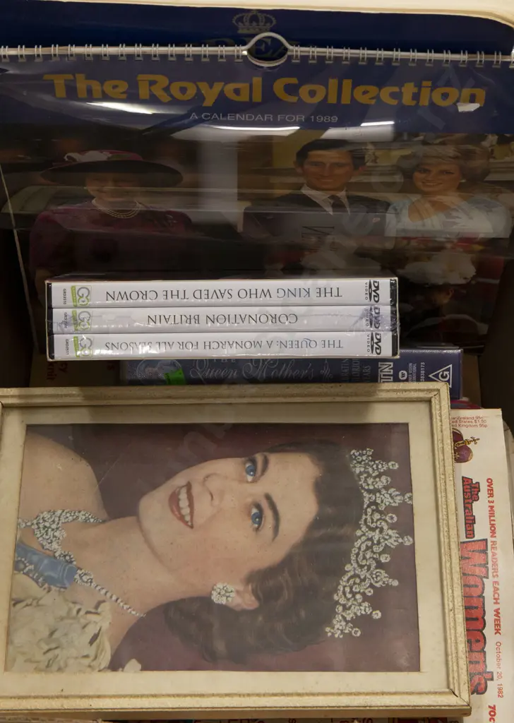 Royal Commemorative Magazines Image 1++