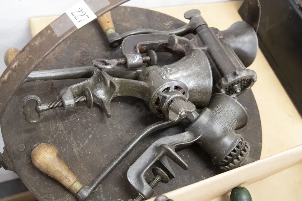 Colonial Cast Iron Griddle and Three Mincers Image 1++