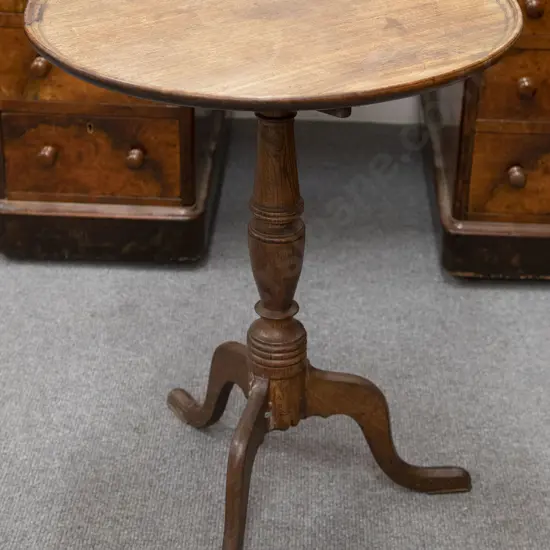 Geo III Faded Mahogany Wine Table (bad repair to leg)