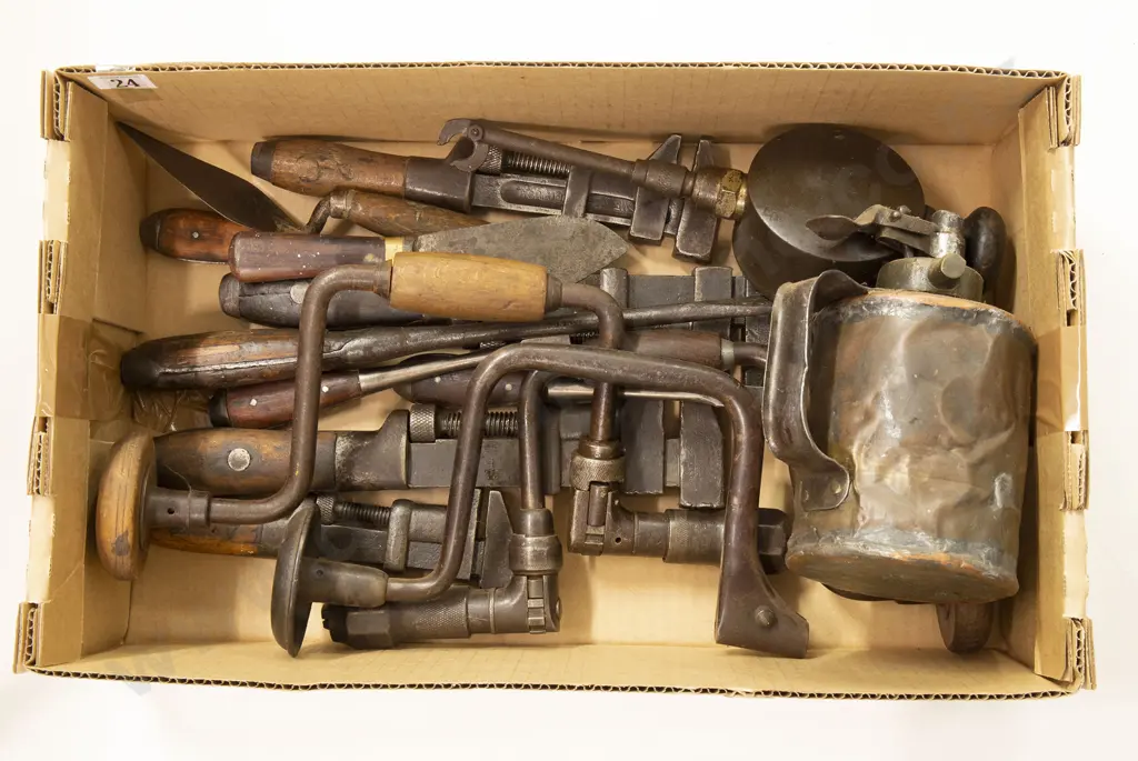 Collection Wooden Handles Screwdrivers and assorted Image 1++