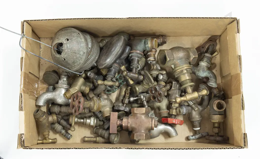 Qty Mainly Brass Taps and Fittings Image 1++