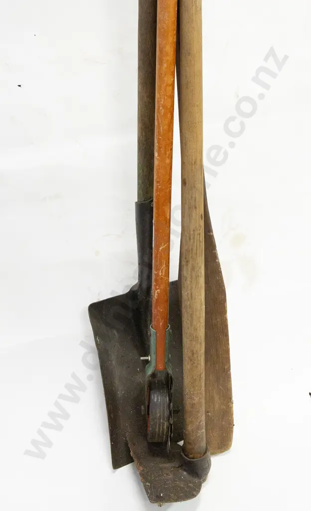 Four Long Handled Garden Tools Image 1++