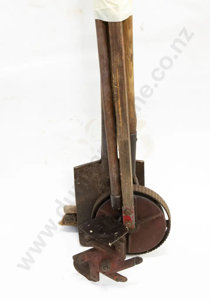 Five Various Long Handled Garden Tools Image 1++