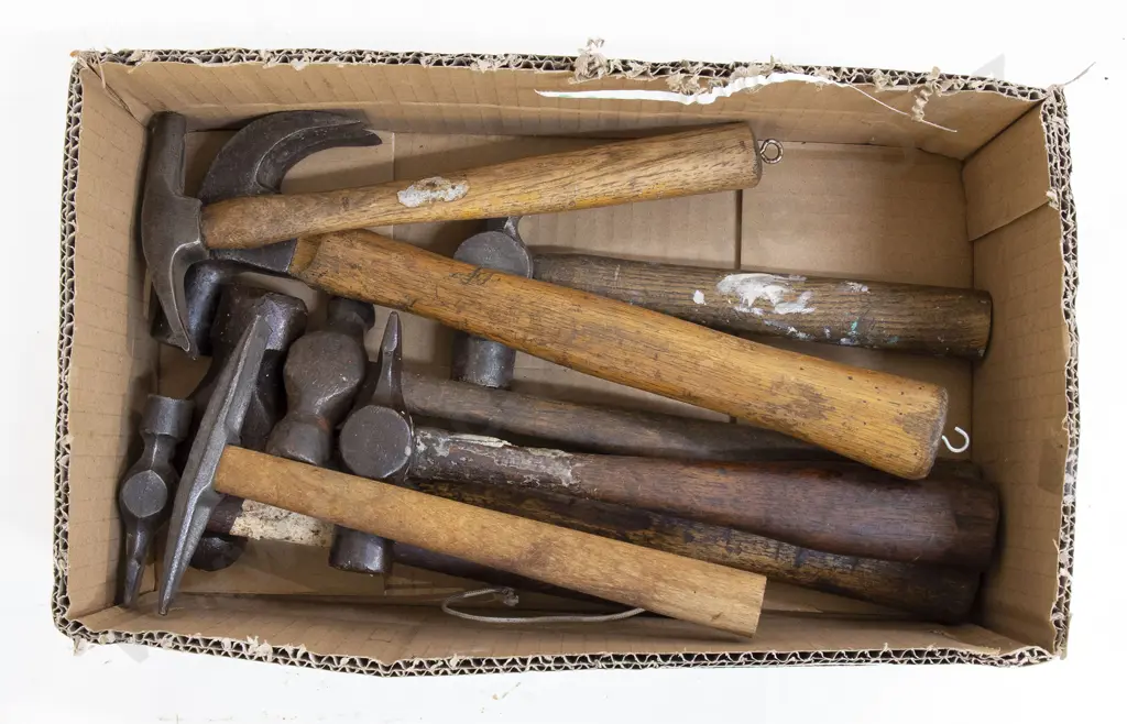 Collection Wooden Handled Hammers (8) Image 1++