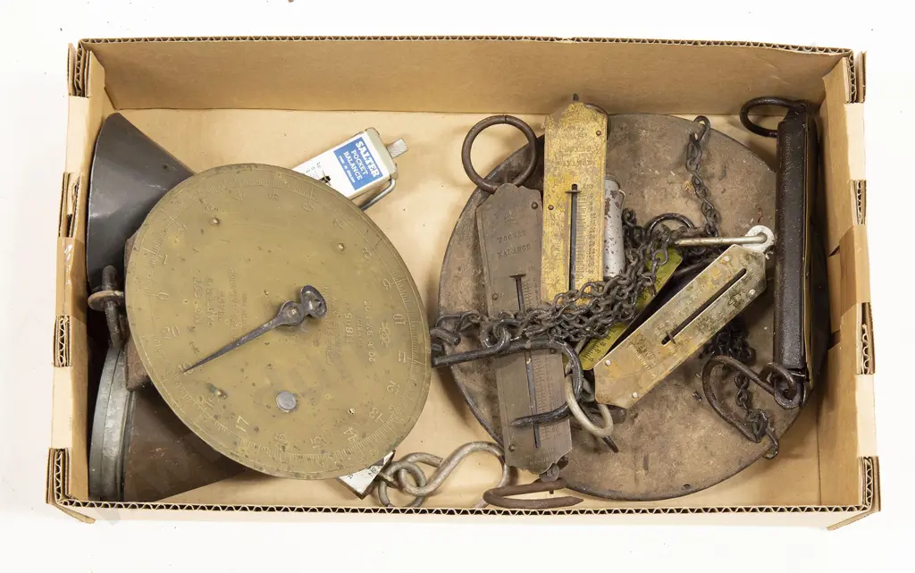 Collection Salter Pocket Balance Scales and Larger Image 1++