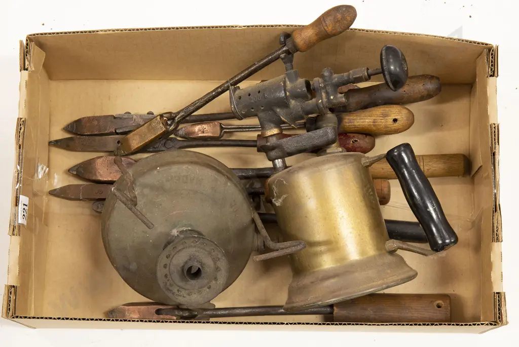 Butler Stampings Soldering Burner with Irons Image 1++