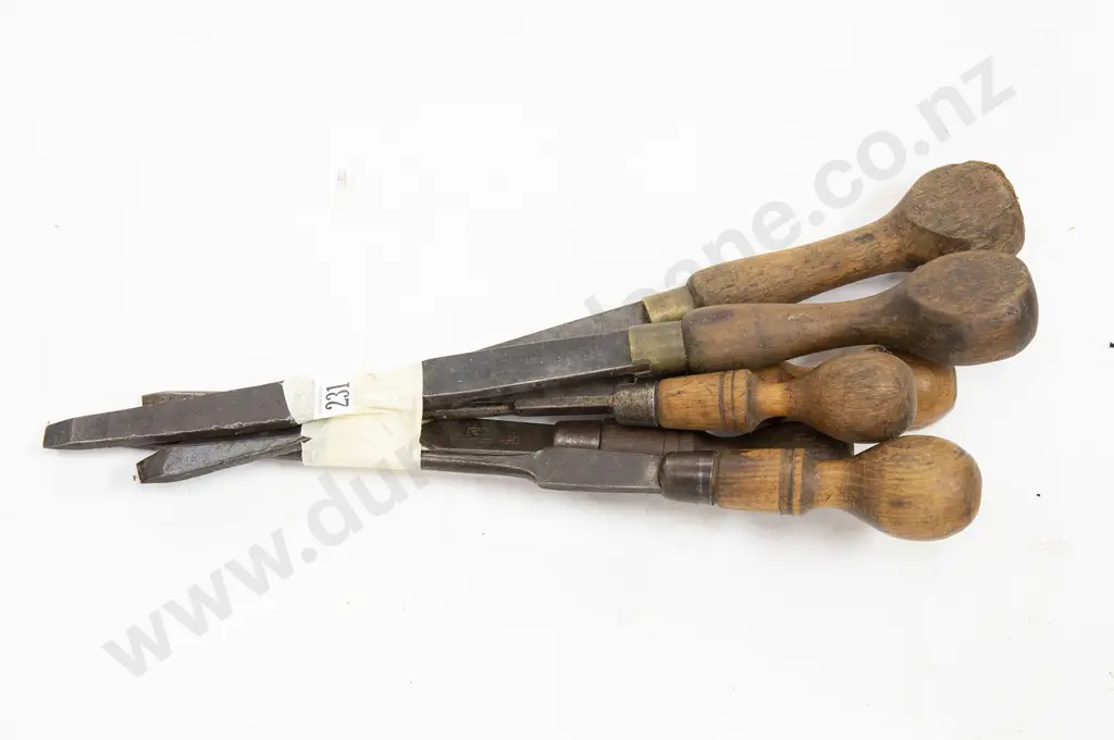 Six Large Wooden Handled Screwdrivers Image 1++