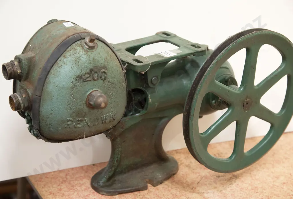 Price & Sons Renown 200 Image 1++
