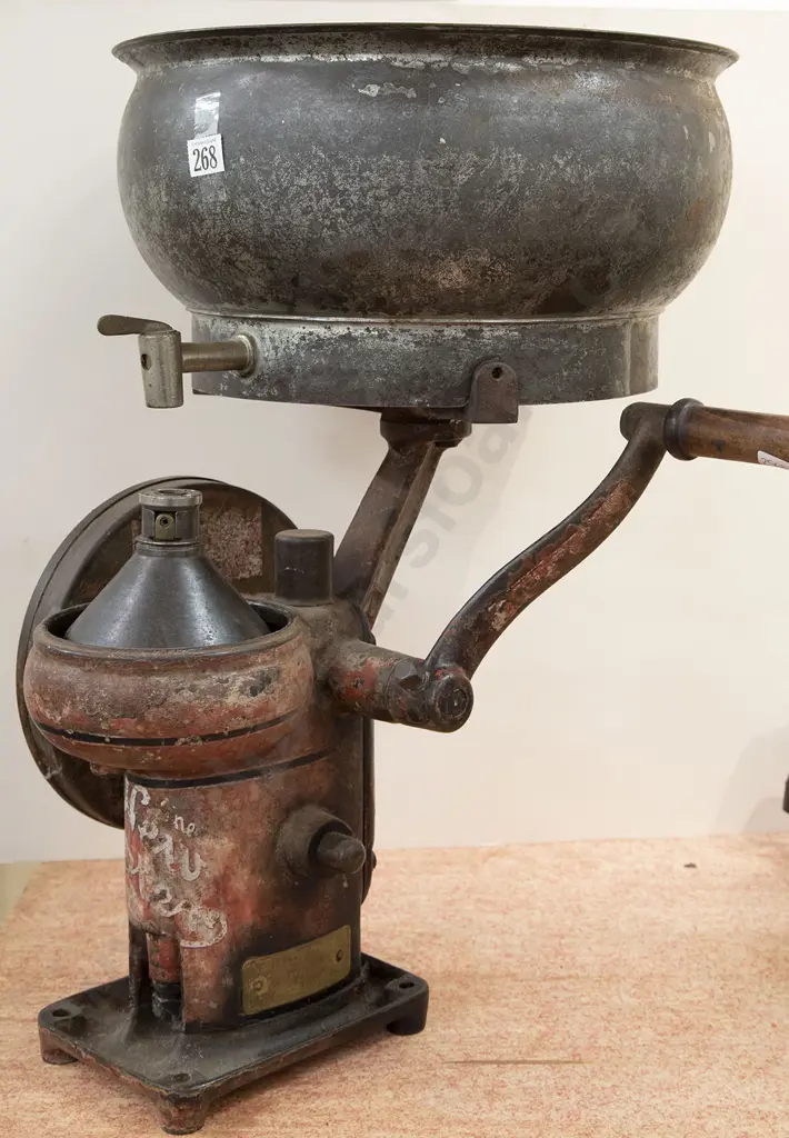 NZ Bench Top Commercial Cream Separater Image 1++