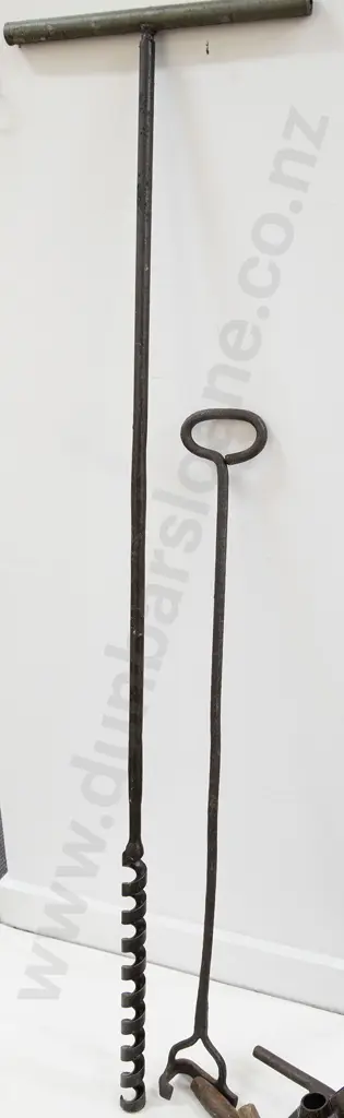 Quantity Hand Augers Image 1++