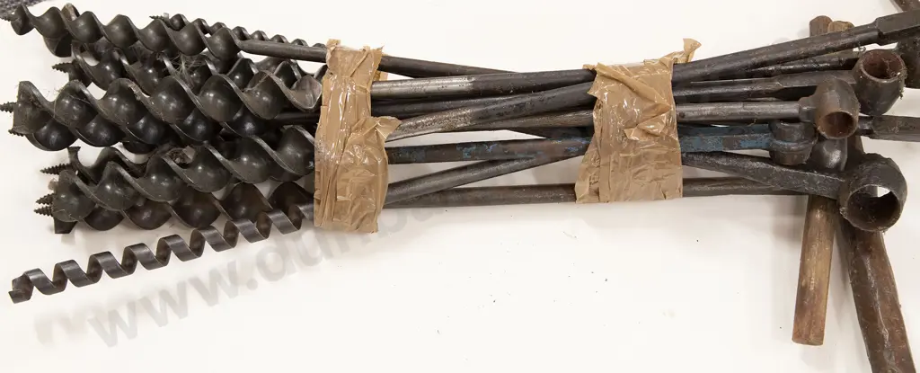 Quantity Hand Augers Image 1++