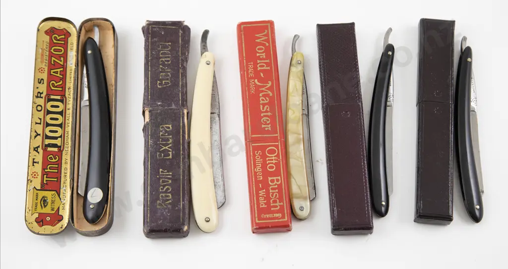 Five Original Boxed Cut Throat Razors Image 1++