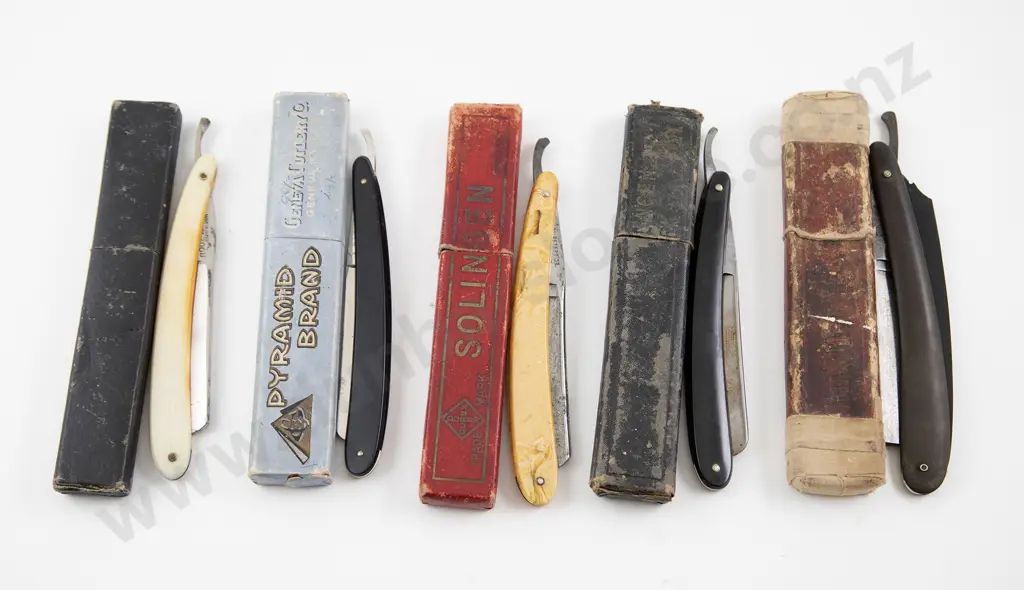 Five Original Boxed Cut Throat Razors Image 1++