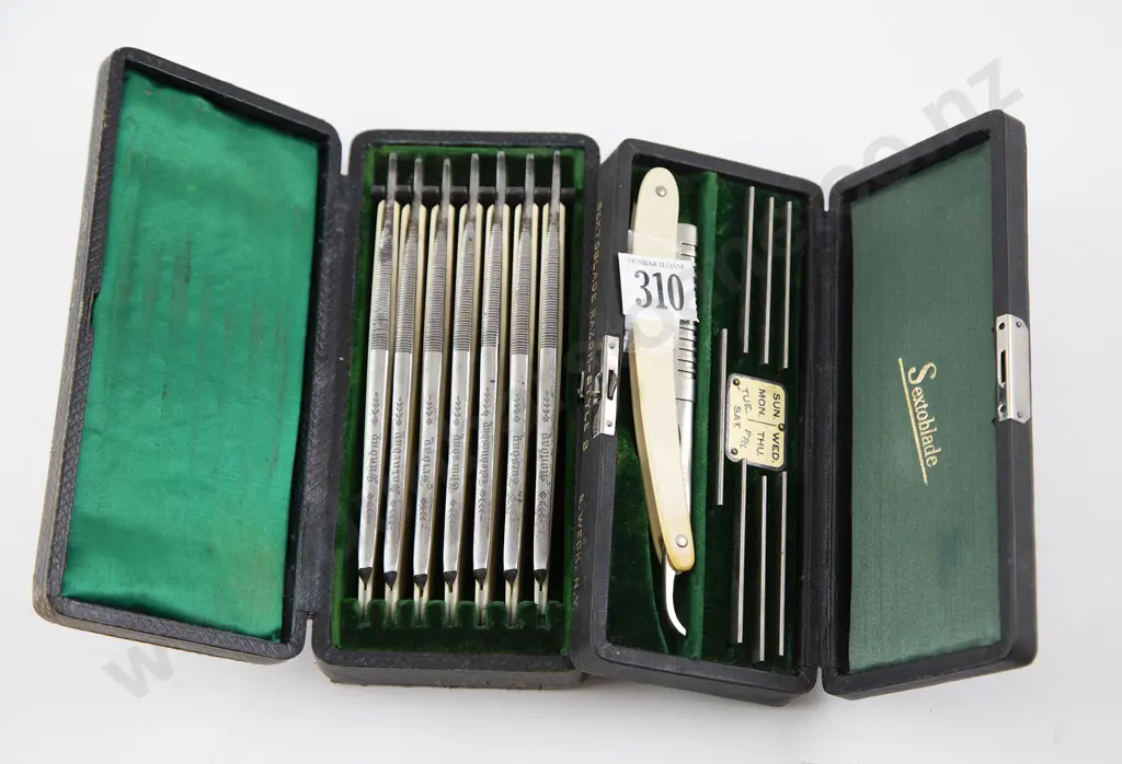 Two Sets original Boxed Cut Throat Razors Image 1++
