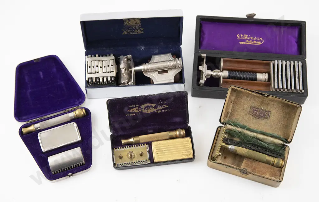 Five Various Original Boxed Razors Image 1++