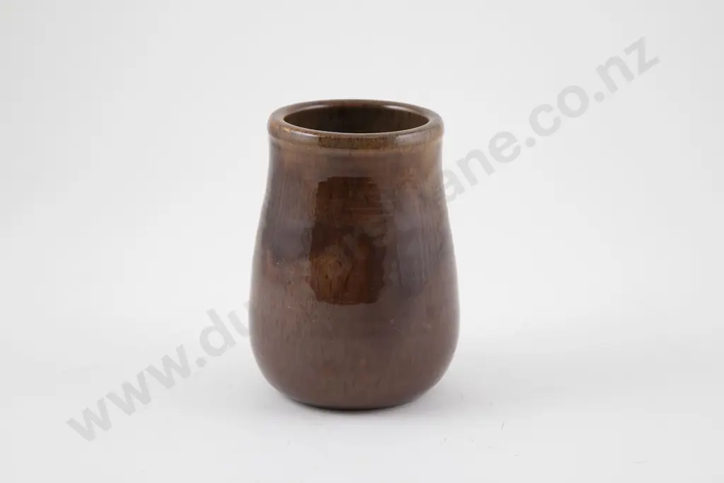 Olive Jones Vase Image 1++
