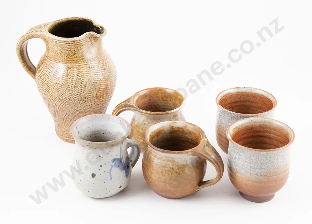 Mixed Selection of NZ Pottery (6) Image 1++