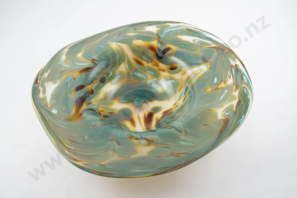 Unknown Large Freeform Art Glass Bowl Image 1++
