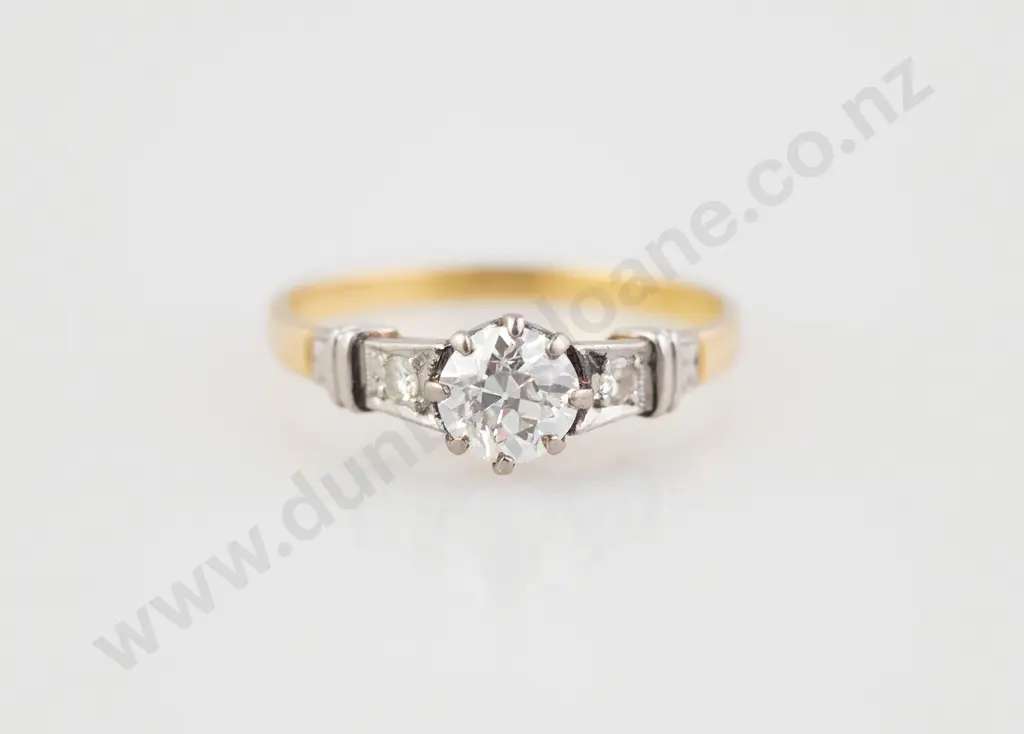 18ct Solitaire Diamond Ring Image 1++