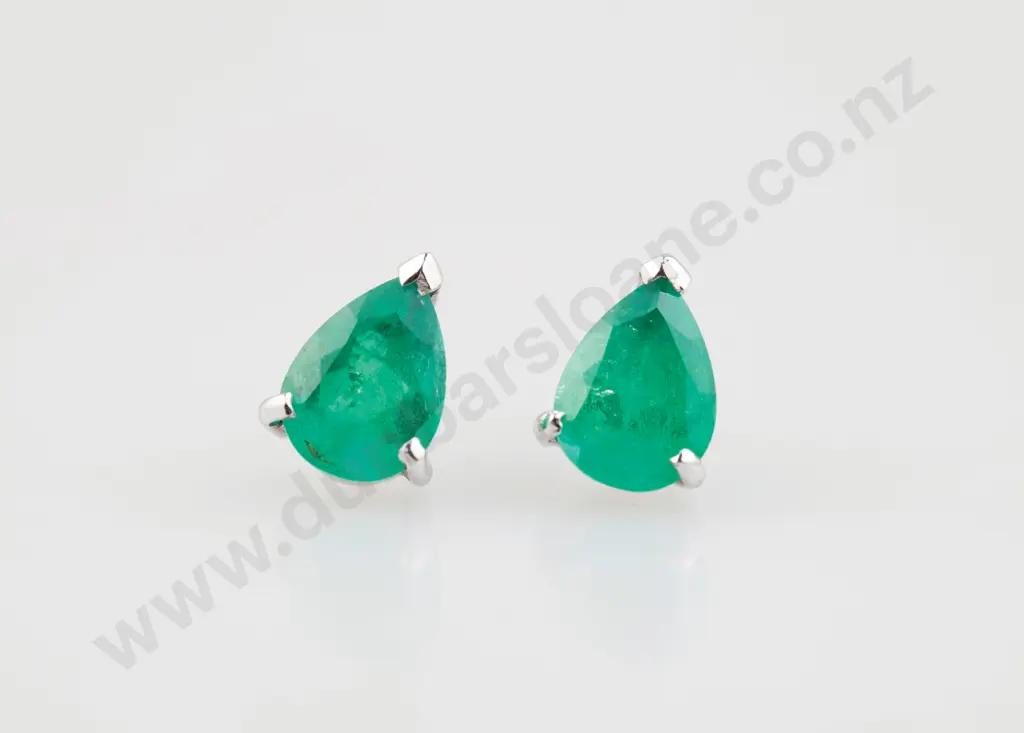 Pair 18ct White Gold Emerald Earrings Image 1++