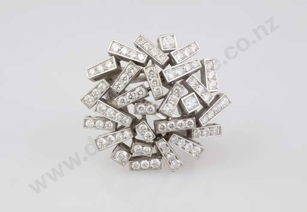 Chaumet (Paris) 18ct White Gold 75stone Diamond 'Le Grand Frisson' Cluster Ring Image 1++