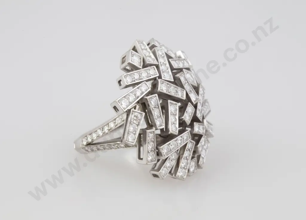 Chaumet (Paris) 18ct White Gold 75stone Diamond 'Le Grand Frisson' Cluster Ring Image 1++
