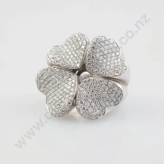 Pasquale Bruni (Italy) 18ct White Gold Diamond Four Leaf Clover '4Love' Cluster Ring