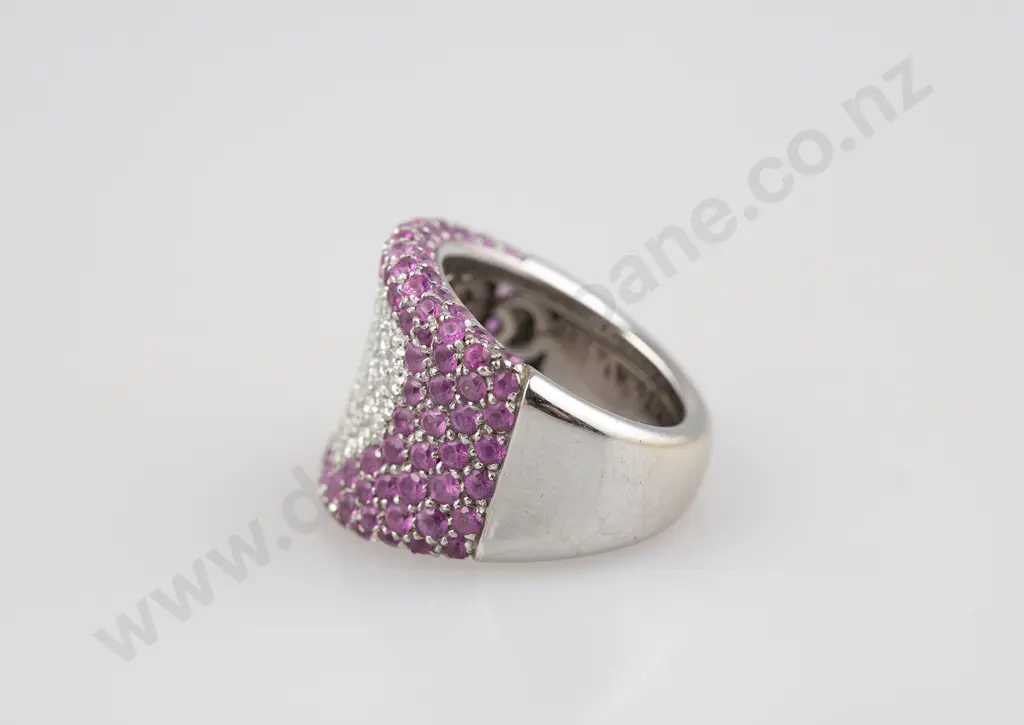 Pasquale Bruni (Italy) 18ct White Gold Diamond and Pink Sapphire Heart Ring Image 1++