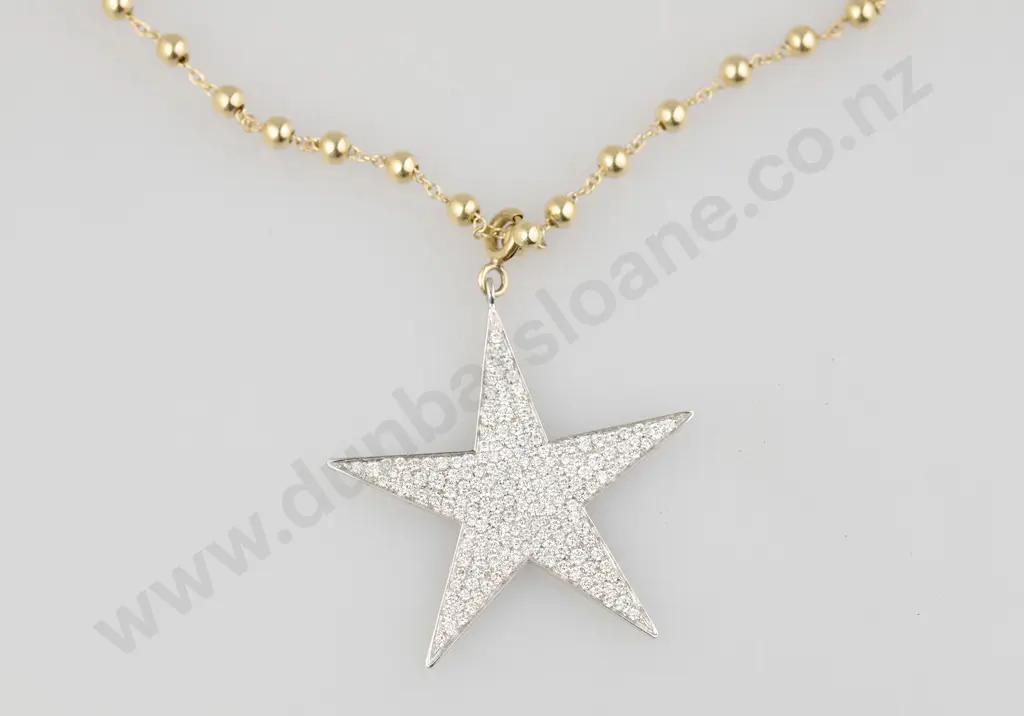 Pasquale Bruni (Italy) 18ct White Gold Diamond Star Pendant Image 1++