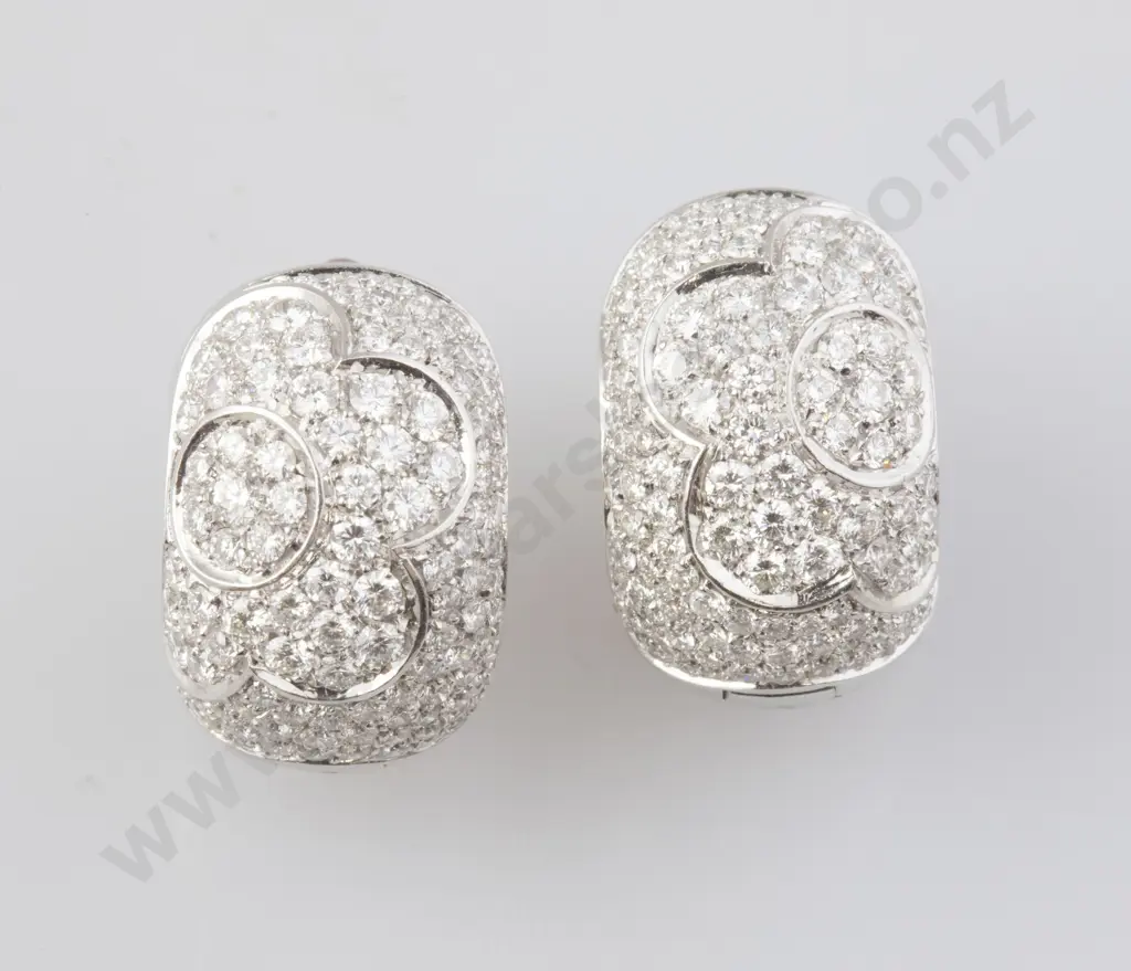 Pair Pasquale Bruni (Italy) 18ct White Gold Diamond Earrings Image 1++