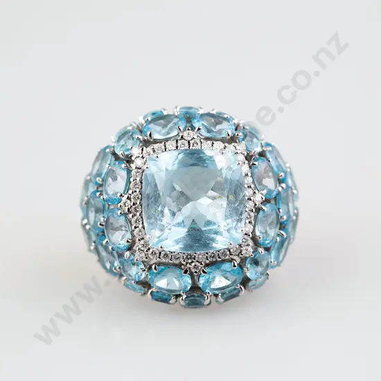 18ct White Gold Italian Topaz Cluster Dress Ring