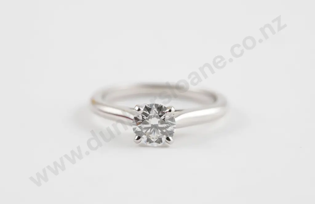 Cartier Platinum Solitaire Engagement Ring Image 1++