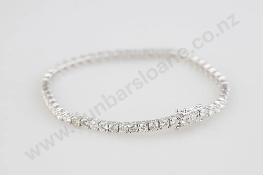 14ct White Gold Diamond Tennis Bracelet Image 1++