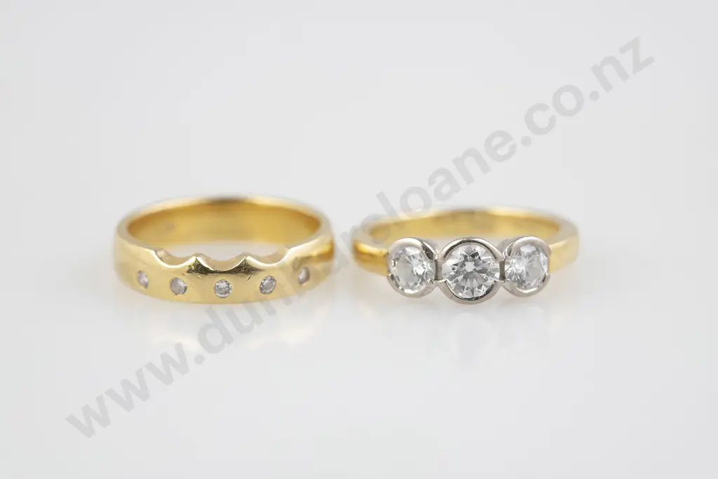 18ct Three Stone Diamond Bridge Ring Image 1++