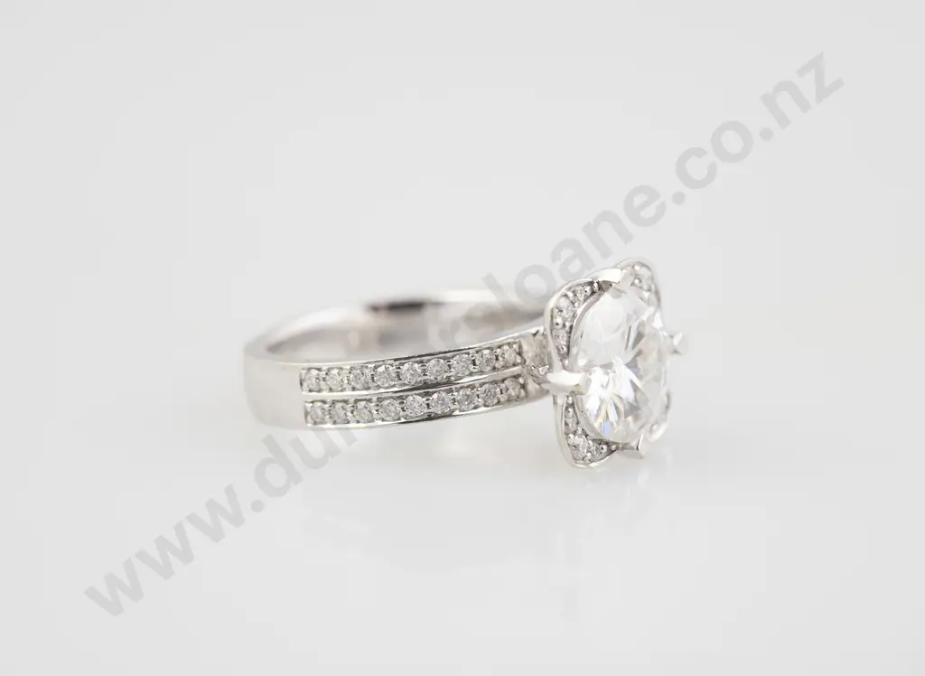 18ct White Gold Synthetic Moissanite Dress Ring Image 1++