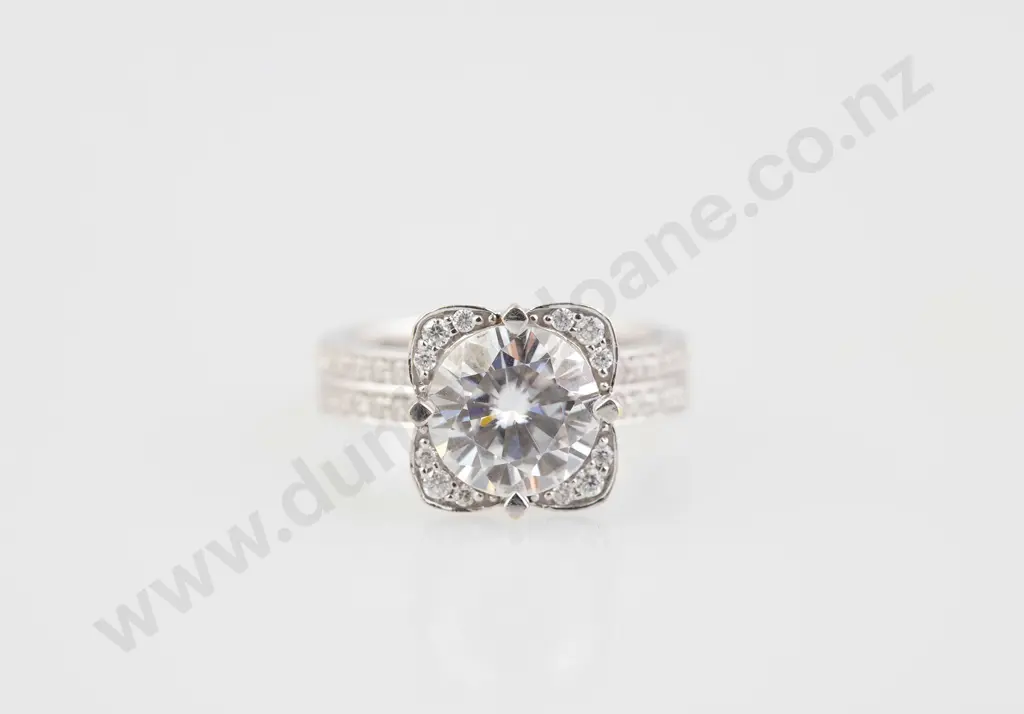 18ct White Gold Synthetic Moissanite Dress Ring Image 1++