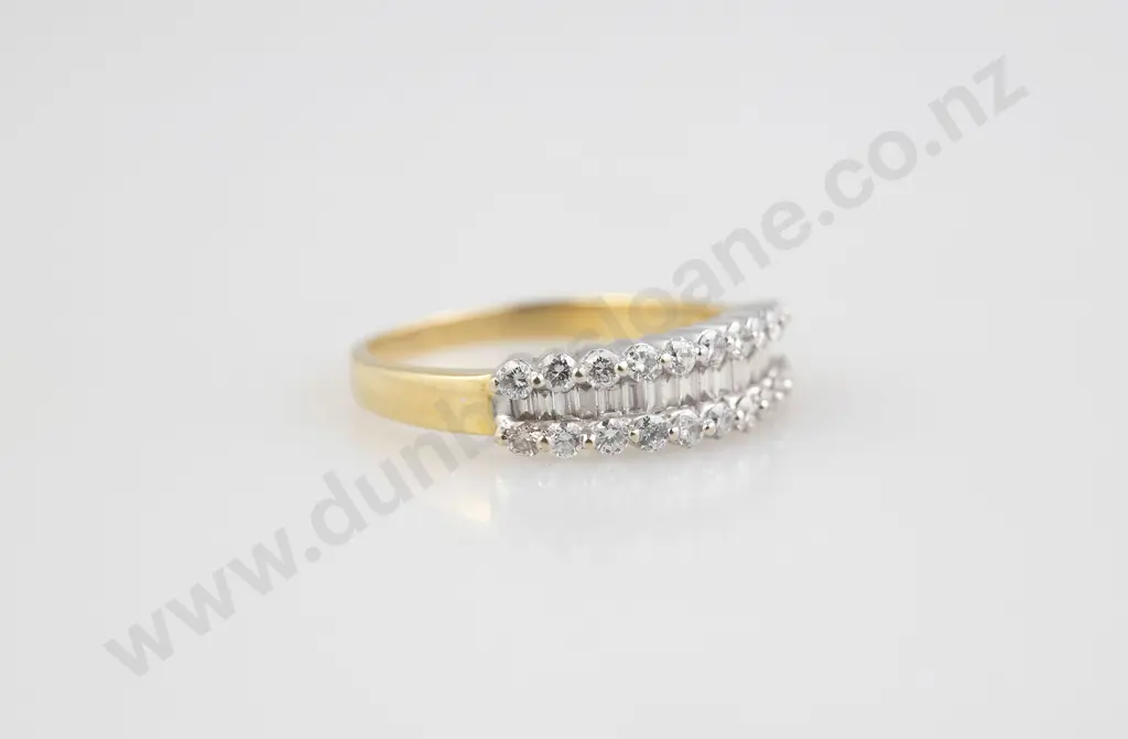 18ct 42stone Diamond Fancy Band Ring Image 1++