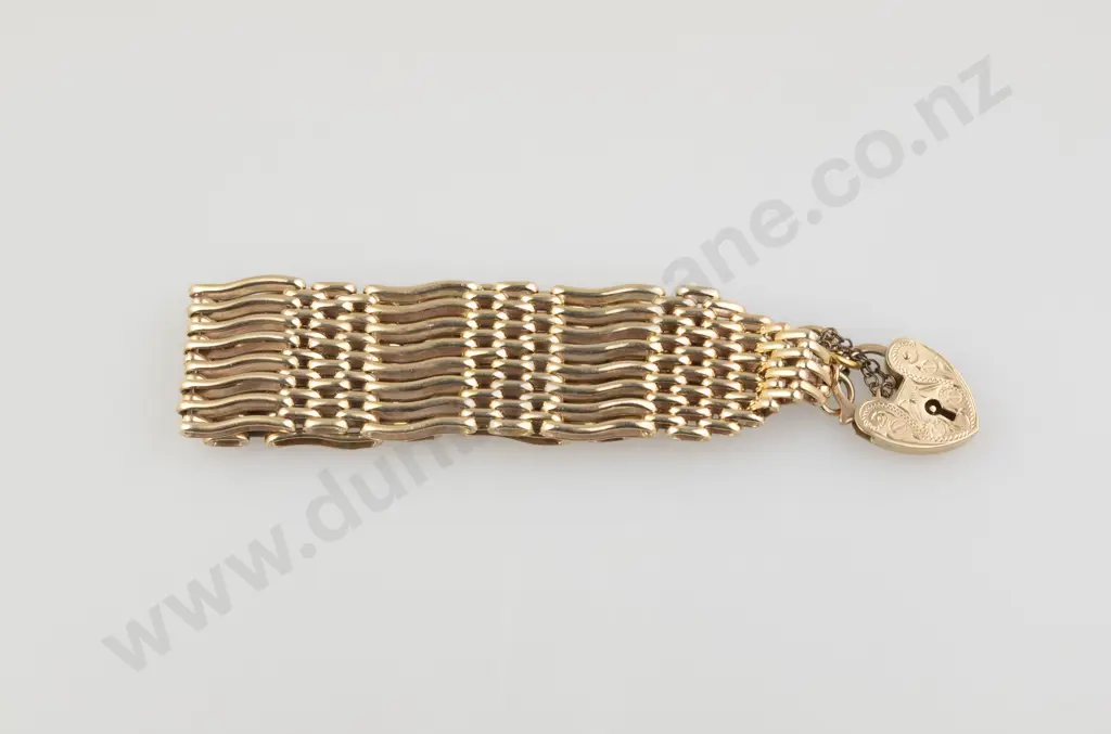 9ct Wide Gate Link Bracelet Image 1++