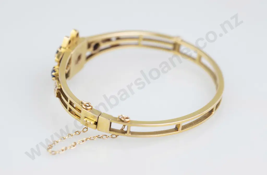 Possible NZ Colonial 15ct 13stone Sapphire and DIamond Hinged Snap Bangle Image 1++