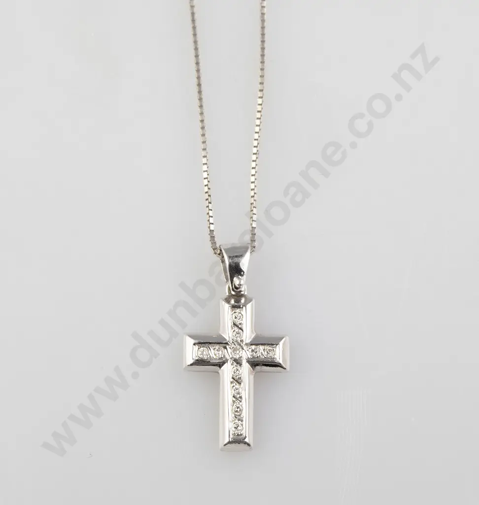 18ct Eleven Stone Diamond Cross Pendant Image 1++